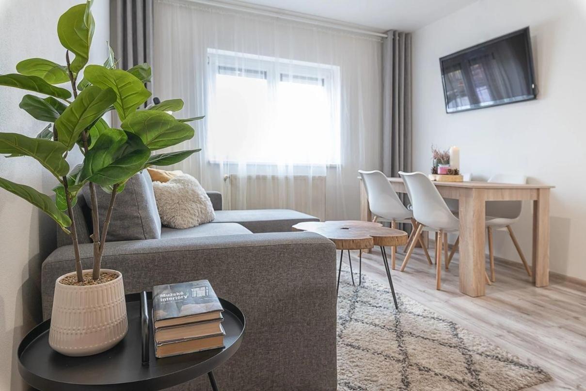 Apartmany Minata Liptovský Mikuláš المظهر الخارجي الصورة